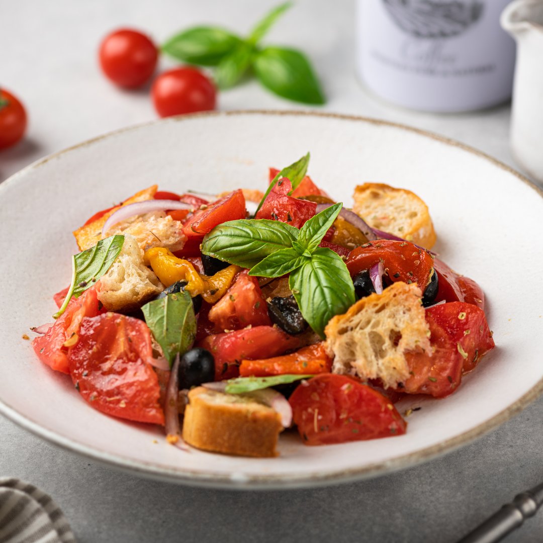 Check out this week's blog, a list of great recipes for leftover bread, including this Panzanella, or Italian bread salad. A perfect summer meal, in case we get that second heatwave! honestlykitchen.ie/leftover-bread…