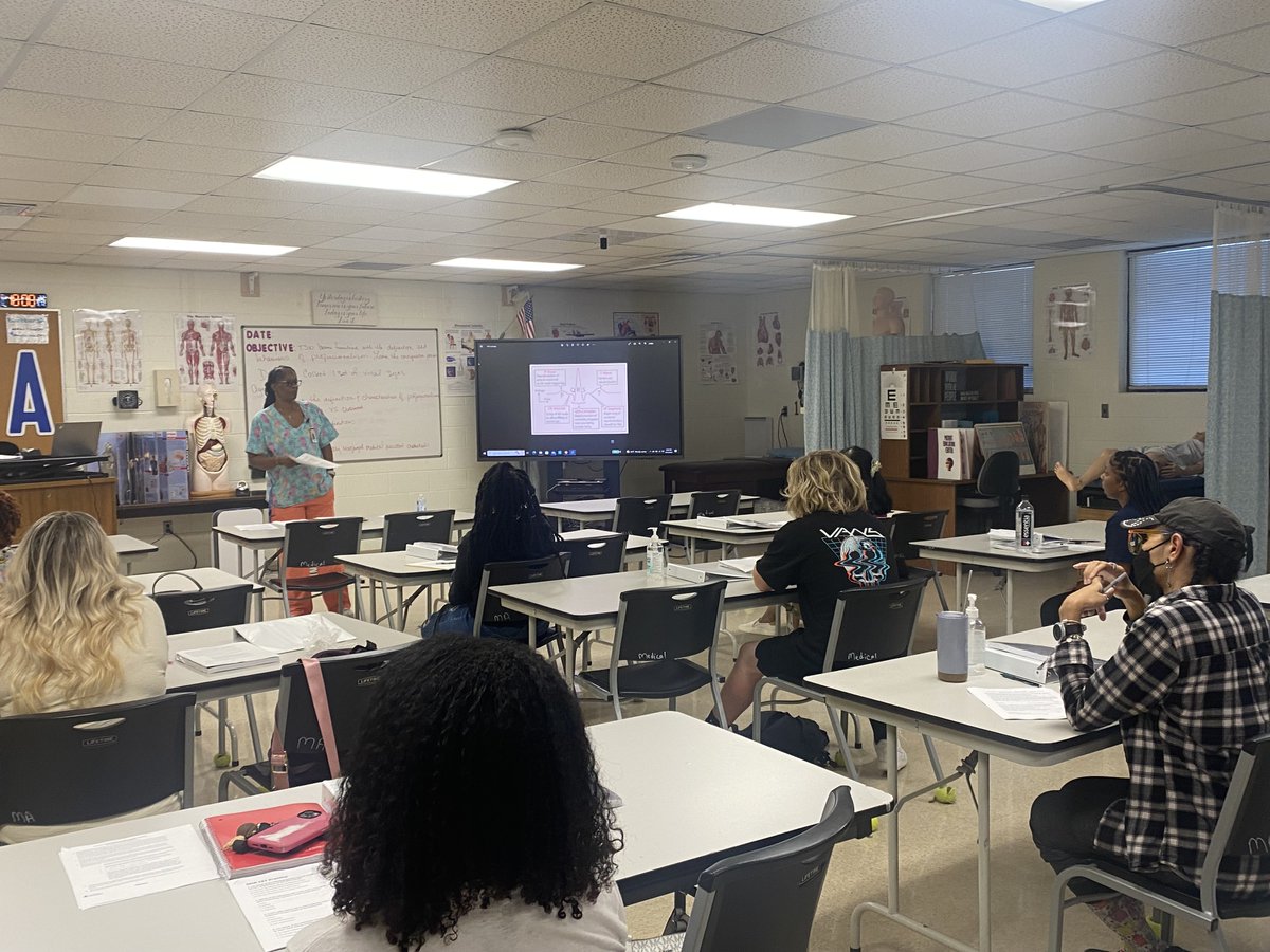 NHREC_CFAAT's tweet photo. We are so excited to see our students starting this semester in stride.
Our EKG students are gaining much knowledge and we were able to get a glance.
Please join us in extending our students well wishes and encouragement in their courses.
#CFAAT #EKGTech #BoldlyGoing https://t.co/eBJOiIOnuX