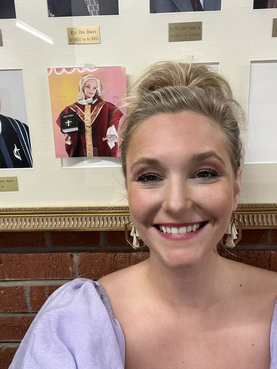 maryeward_'s tweet photo. The trustees are going to update the senior pastor frame soon. I don’t know though, I kind of like it as is 🤷🏼‍♀️ https://t.co/o8Hoeo4lue