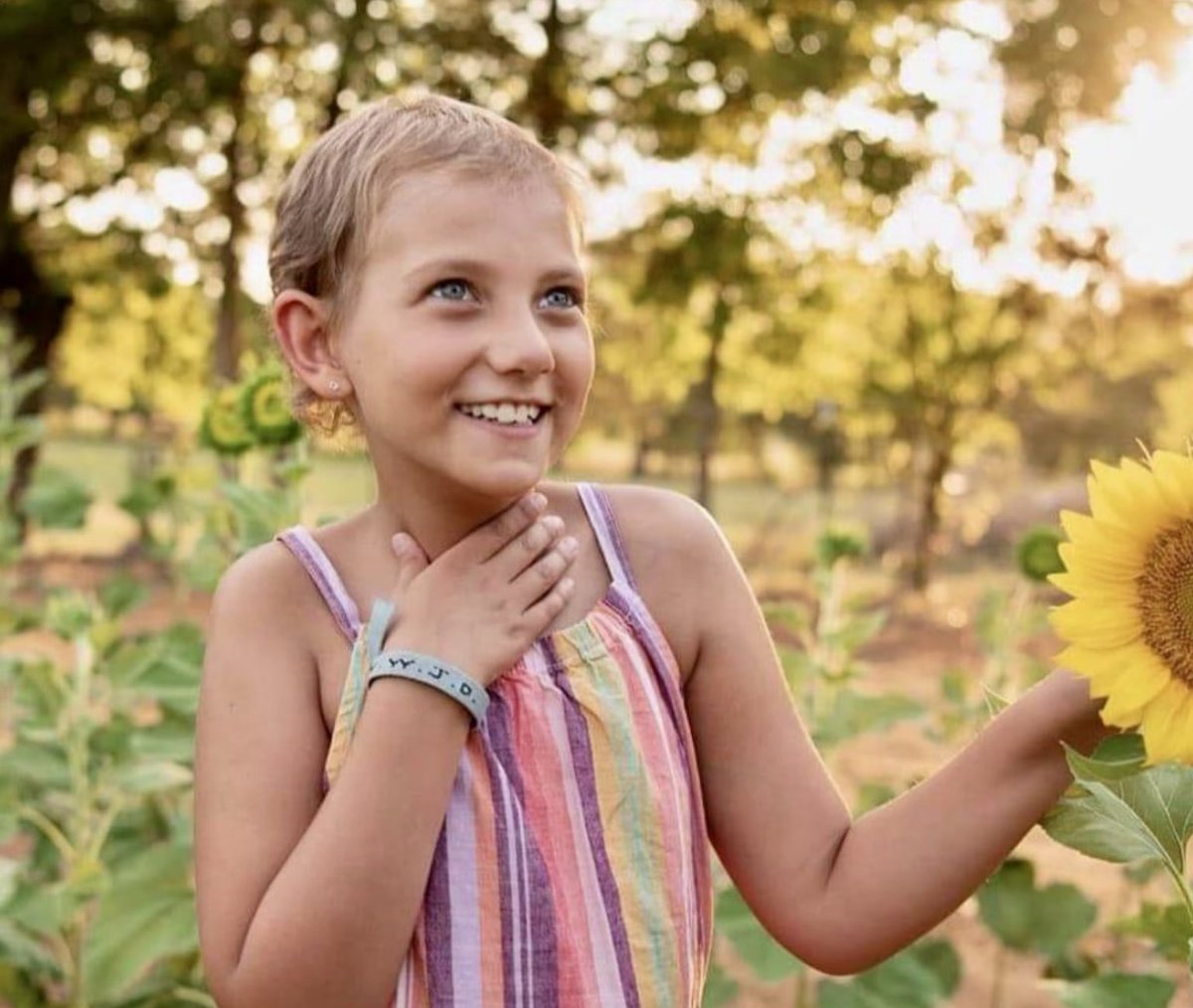 clevecityschool's tweet photo. Our hearts are heavy as we mourn the loss of Olivia Weatherford, a 4th-grade student at Candy's Creek Cherokee Elementary. Our thoughts and sympathies go out to Olivia's family and friends during this unimaginable time. 💜 https://t.co/oP0vL70VLa