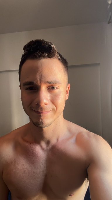 Parab&eacute;ns pra esse virginiano hoje❤️ https://t.co/sWJftEJ6L1