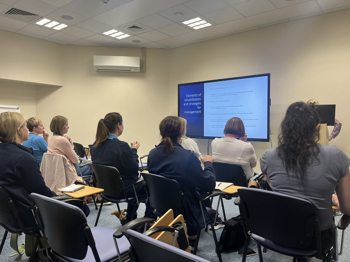 Cara_L_Murray's tweet photo. Thank you Debbie for sharing your knowledge and experience at the #LanPhysio Stroke/Neuro Care Group Education Session today. Great to have colleagues from acute stroke, community neuro and brain injury team in the room together. https://t.co/I8eTwpAP3C