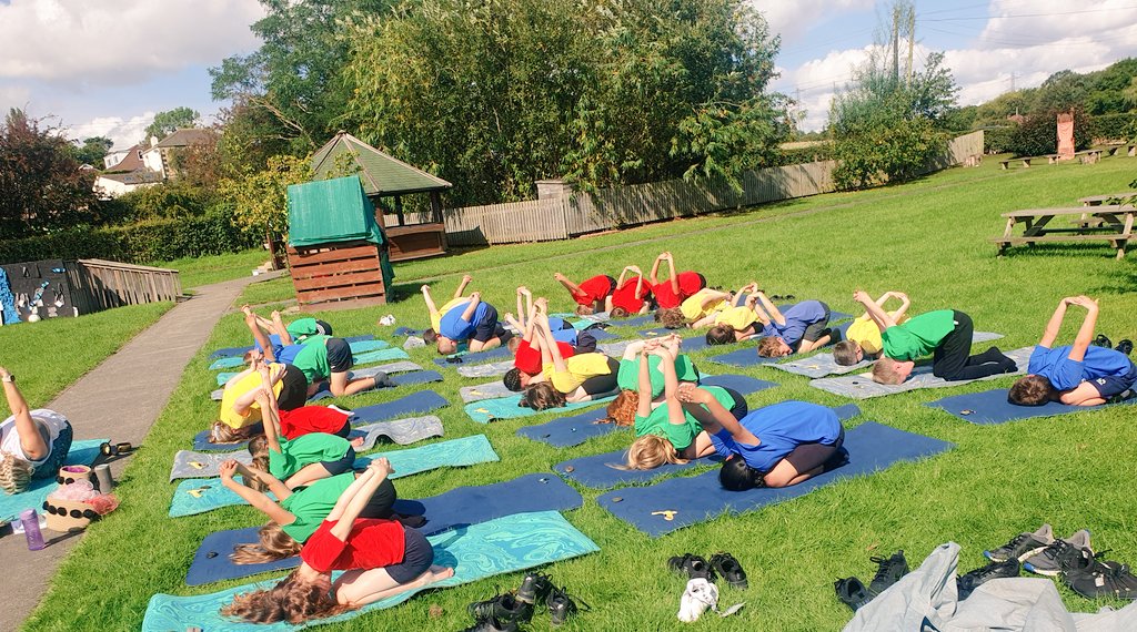 JCAWakefield's tweet photo. This afternoon, Year 6 have enjoyed a fantastic Yoga lesson outside. We concentrated on our surroundings, nature and gratitude for things in our lives. #JCAPSHE #wellbeing #JCAPE https://t.co/2R1a3aFegA