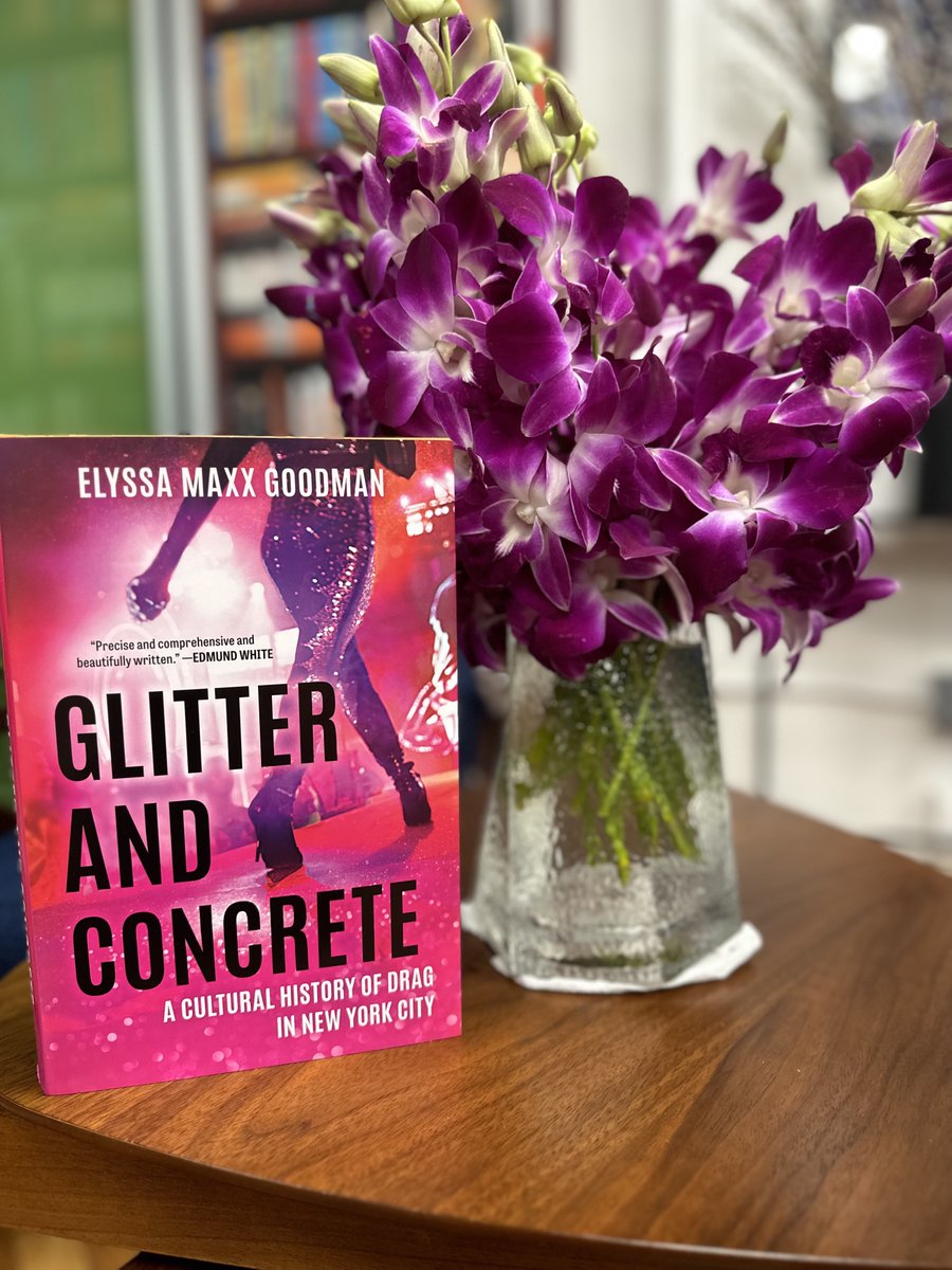 Huge congratulations to @MissManhattanNY for the publication of GLITTER AND CONCRETE which has gotten FOUR(!!!!) STARRED pre-pub reviews and is just getting started!