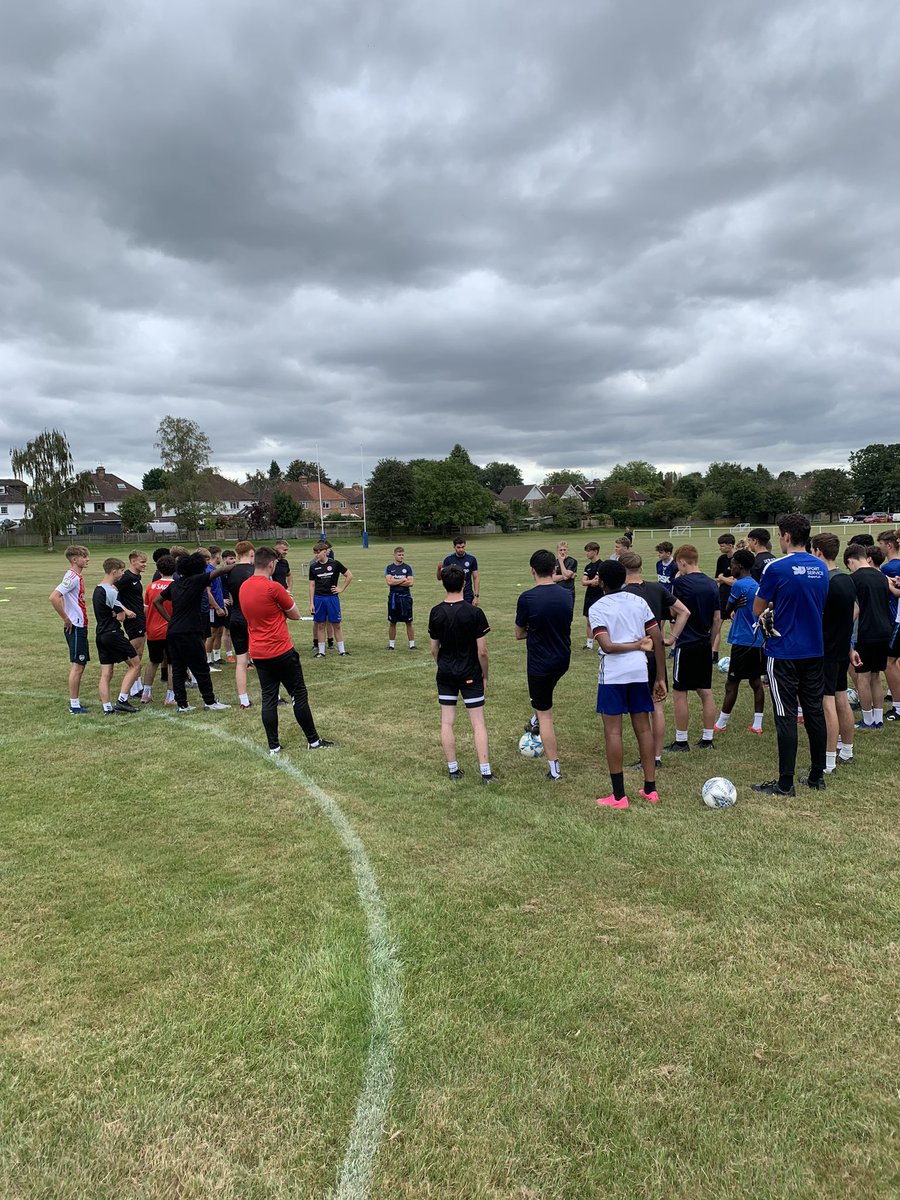 Collyer's Sport (@collyersport) on Twitter photo New season, new group.
First training session for our Men’s and ladies football teams today
Brilliantly organised by <a href="/Tomatkinson_4/">Tom Atkinson</a> and Pres Geal.
🔷🔶⚽️ New season, new group.
First training session for our Men’s and ladies football teams today
Brilliantly organised by <a href="/Tomatkinson_4/">Tom Atkinson</a> and Pres Geal.
🔷🔶⚽️