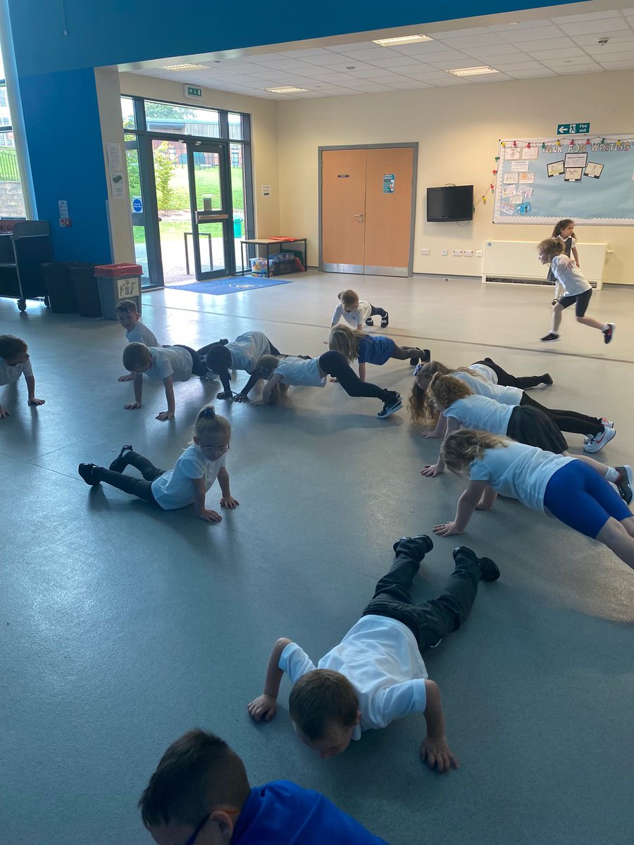 UdstonP1s's tweet photo. We had our Magic Shoes on for gym this week in Room 3 👟 and after learning our new sound we created a fun game called Apple Apple Anchor, ask them how to play it! 🍎⚓️ https://t.co/iK1Tjoq1q2