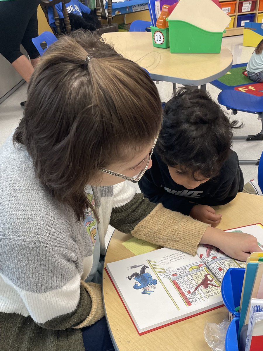Kelly Ehmke (@its_why_i_teach) on Twitter photo Happiness is watching my kinder MLs with their 7th Grade reading buddies ! <a href="/ROSArockets/">Royal Oaks School of the Arts</a> #MLTeacher #ESL Happiness is watching my kinder MLs with their 7th Grade reading buddies ! <a href="/ROSArockets/">Royal Oaks School of the Arts</a> #MLTeacher #ESL