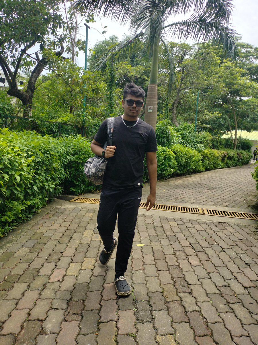 37_beast's tweet photo. Morning Walkss https://t.co/pKwZcsBtYN