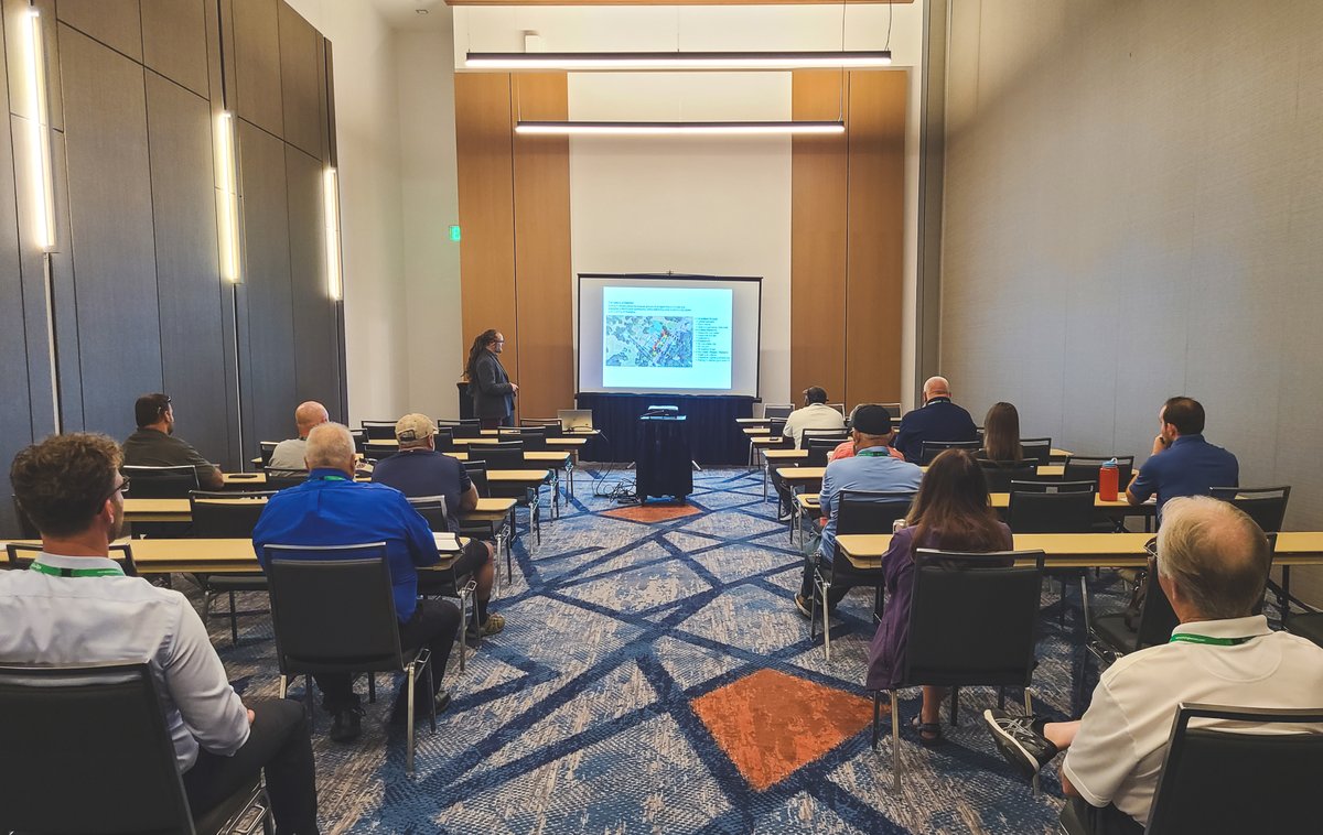 archimania tweet media