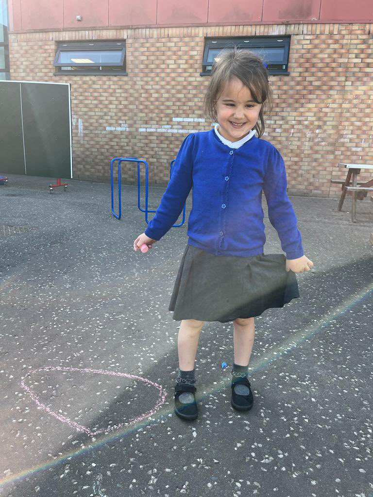 UdstonP1s's tweet photo. Room 2 have been learning all about zero. They are showing fantastic formation! #itsSLC https://t.co/DQp9asRDOq