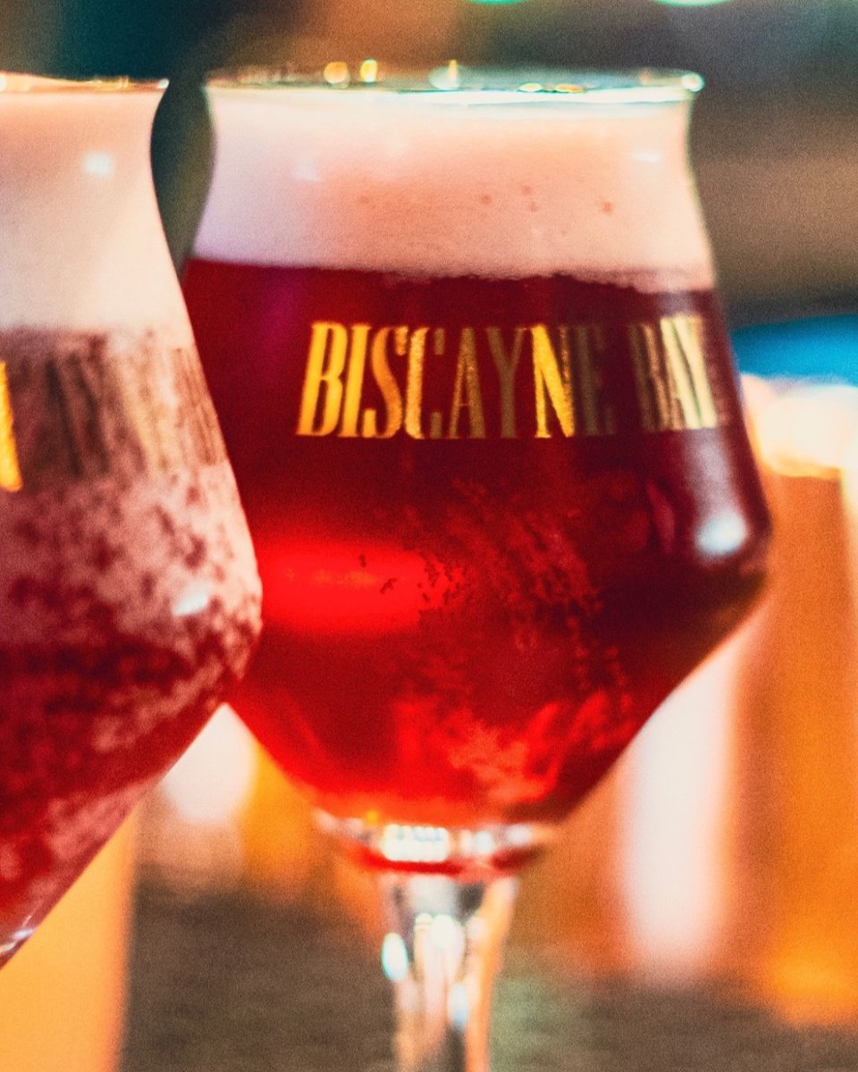 BiscayneBayBrew's tweet photo. Cheers to an epic week ahead 🍻Ladies Night, Happy Hour, Football Watch Parties, LIVE Tunes and more... 

#HappyHourInMiami #BrickellLiving https://t.co/Wrw7BxgNnc