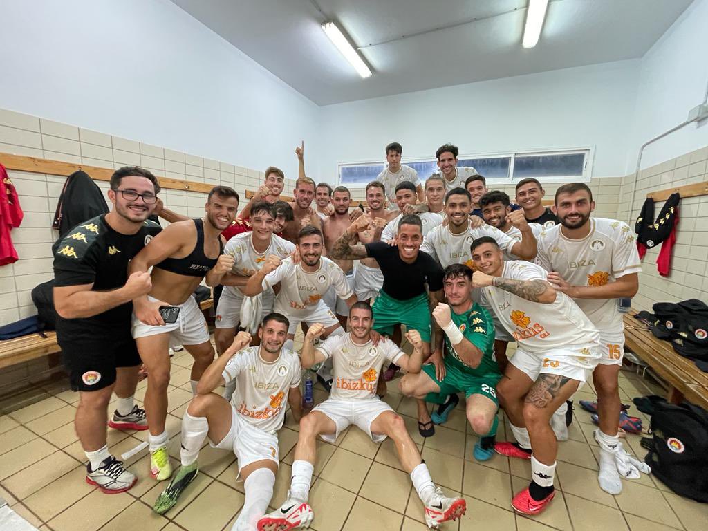 🍍🔴⚽️

#TodoalROJO #SomosROJO🔴 #Ibiza