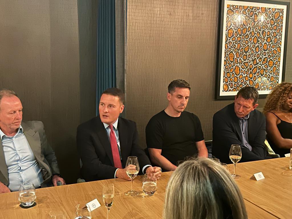 DowntownBusines's tweet photo. Inspiring discussion from Shadow Secretary for Health and Social Care @wesstreeting and @gnev2 discussing reform within healthcare, culture within business and the NHS, education and @UA92MCR, politics and much more. #DIBevents https://t.co/1n9bZSJyoO