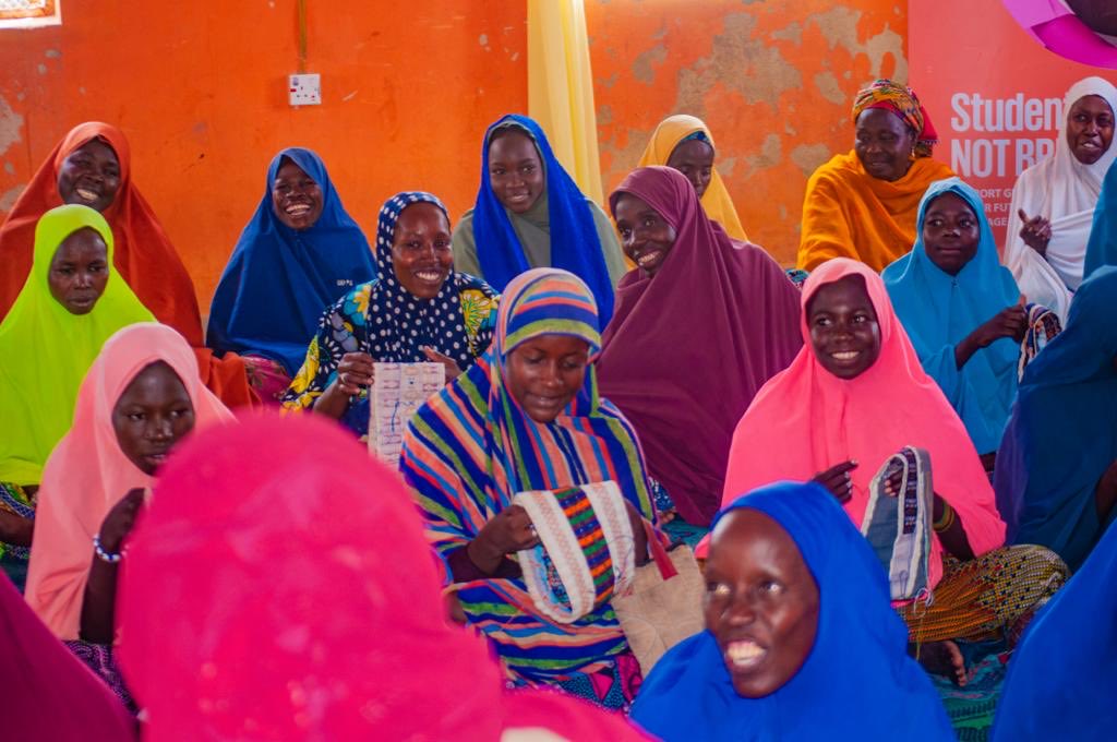 Today,we welcomed a high-level <a href="/UN/">United Nations</a> delegation led by ⁦<a href="/UNPiper/">Robert Piper</a>⁩ to ⁦<a href="/UNFPANigeria/">UNFPA Nigeria</a>⁩ in Muna IDPs Camp.The visit focused on assessing IDP conditions and recommending solutions.We showcased the vital services of our <a href="/UNFPA/">UNFPA</a> OSC for women and girls.⁦⁦⁦@AddicoG⁩