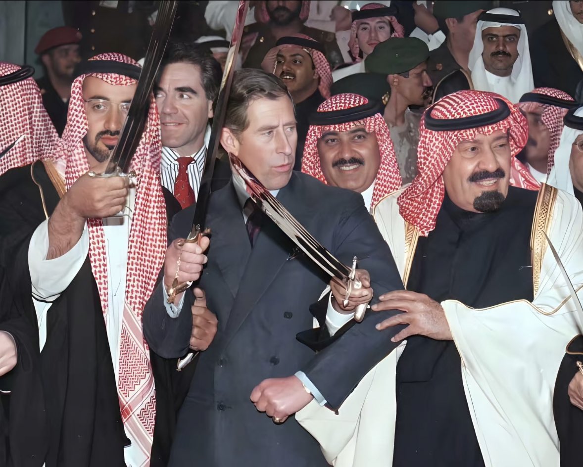 Fatma_K's tweet photo. وسيوفهم تمشي كما السيل هادر
🇦🇪♥️ 🇸🇦 https://t.co/C1Jp5Cyjxo