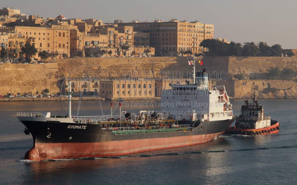 Shipguru's tweet photo. #Maidencall for #tanker #ECOMATE #assisted by #tug #SEA_SALVOR #entering #grandharbourmalta - 13.09.2023  - https://t.co/nfgboxc3g3 - NO PHOTOS can be used or manipulated without our permission https://t.co/GgqIw3ooXq