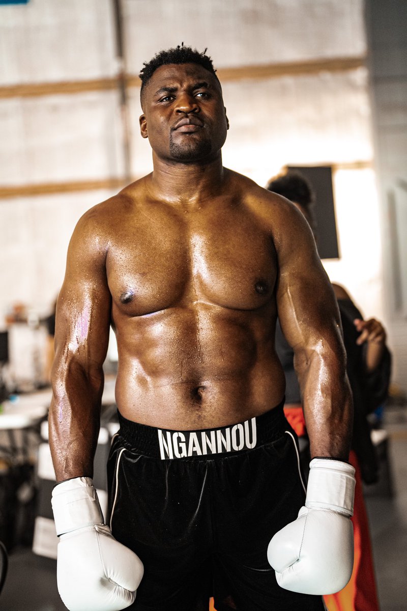 francis_ngannou's tweet photo. 🎬 BTS 

#FuryNgannou @RiyadhSeason https://t.co/YX5BOwQ1iC