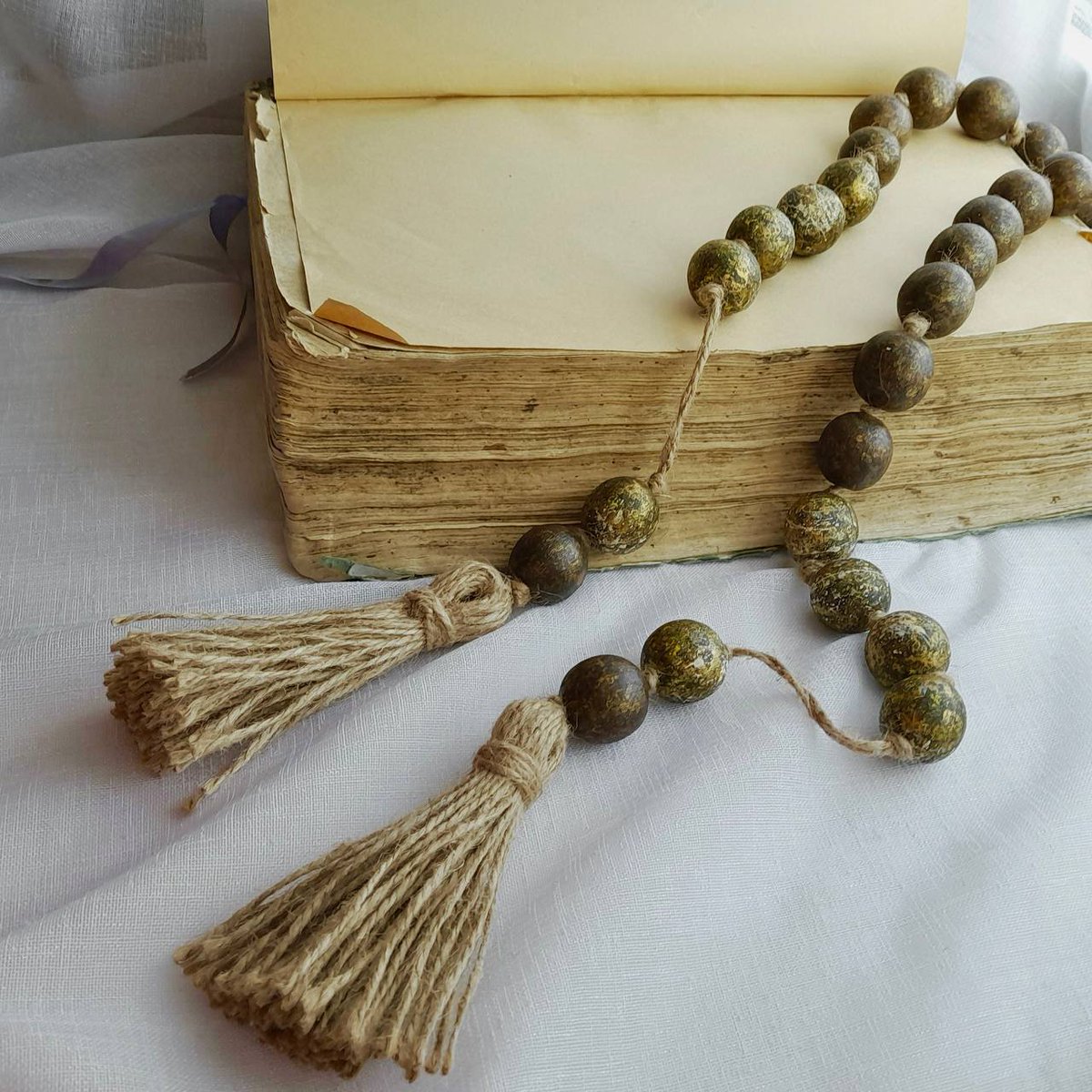 It's a perfect gift for housewarmings or birthdays, allowing your loved ones to reconnect with their spirituality. #giftideas #farmhousedecor #beads #woodenbeads #decoration #decor 
etsy.com/listing/155663…