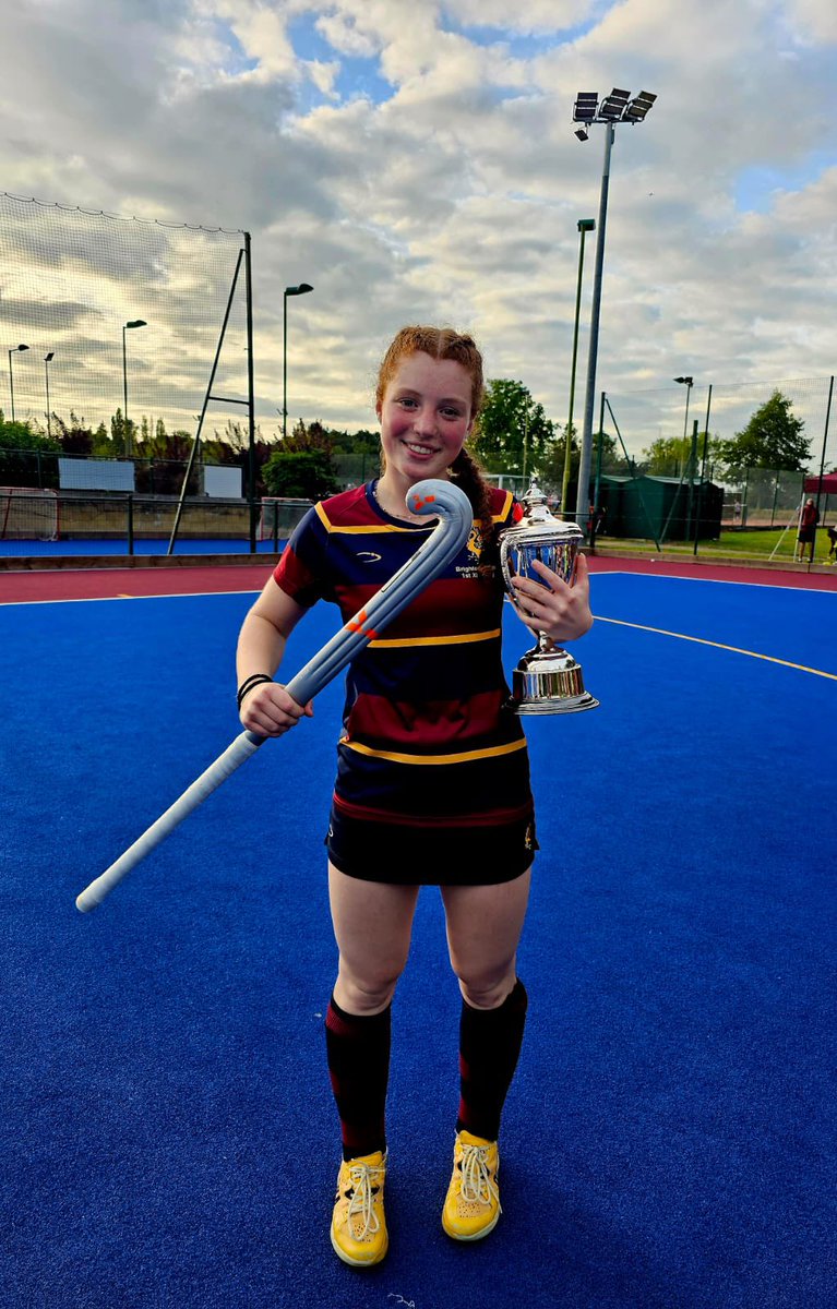 The pelicans very much flew today… Inaugural Sixes Title 🏆 Thankyou as ever to @SGCHockey for superb hosting and organisation of the event. Well done to Nia S on picking up ‘Player of the tournament’ award to top off a memorable day for the hockey club. #FlyPelicans