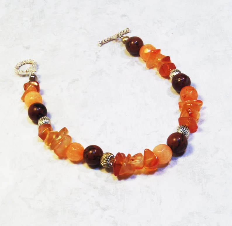 PamelaBaker67's tweet photo. https://t.co/qEAdKzTbHr @LinorStore #CarnelianBeadedBracelet #GemstoneBracelet #AutumnBlog
https://t.co/9AEThZfTZW https://t.co/xpolBNPKcv