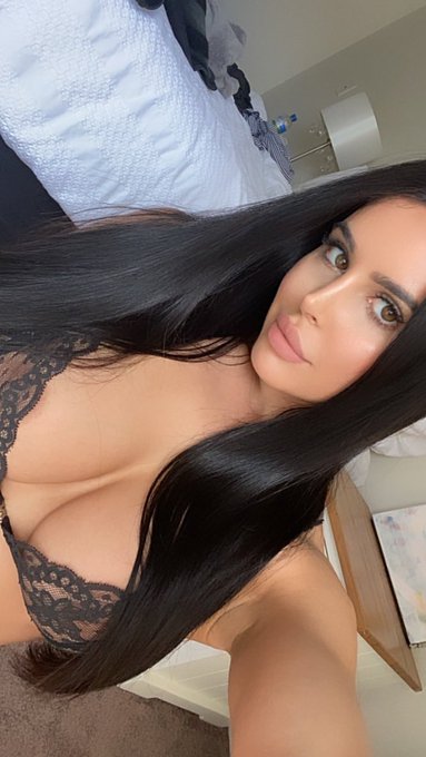 was i in your dreams last night? https://t.co/b1eneKcn6b