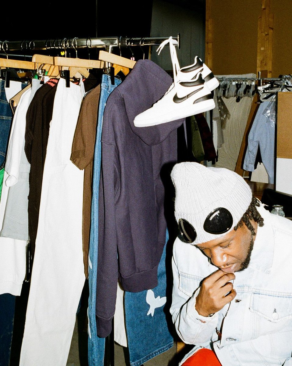 thedropdate's tweet image. RELEASE REMINDER: NIKE AIR MAC ATTACK BLACK/WHITE dropping tomorrow morning from 8AM. Check the link for stockists info - dropd.at/bDkK3y

📸 : @asphaltgold

#nike #macattack #thedropdate