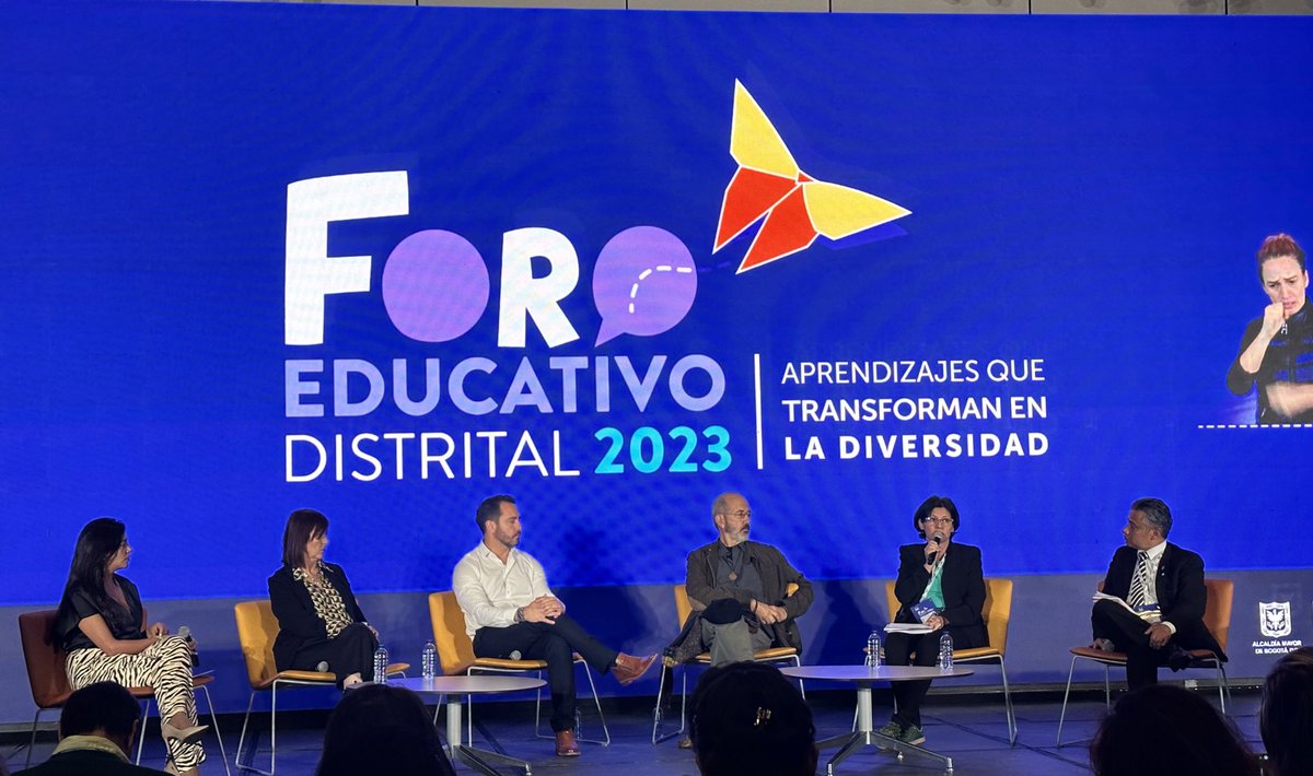 El conversatorio interdisciplinar del #Fed2023 es una invitación para construir desde la interacción de todos los saberes la síntesis de los logros, oportunidades y desafíos de la política educativa distrital.