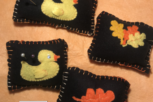 PamelaBaker67's tweet photo. https://t.co/Q2RpAK5uxB @ChristieCottage #AutumnPinCushions #DuckOakLeaves #AutumnBlog
https://t.co/qefYKJz1s3 https://t.co/bw144yo2i5