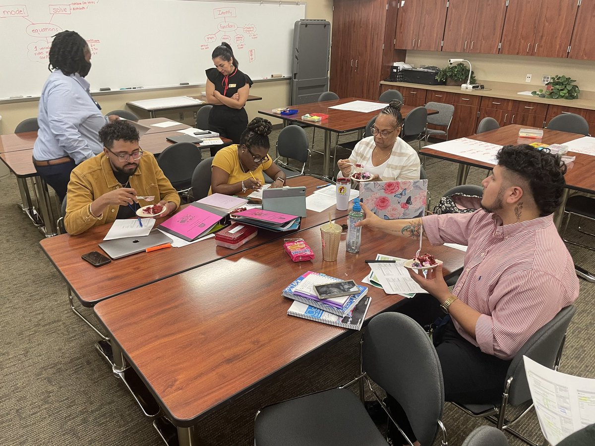 alexwilk88's tweet photo. Exploring the exciting world of equations in the 8th grade Math ROC Session! ✏️📓 #MathRocks #MakingMathMagical #HadCakeYet @C_T_Windham @KraftyDays https://t.co/dukqmJMgB8