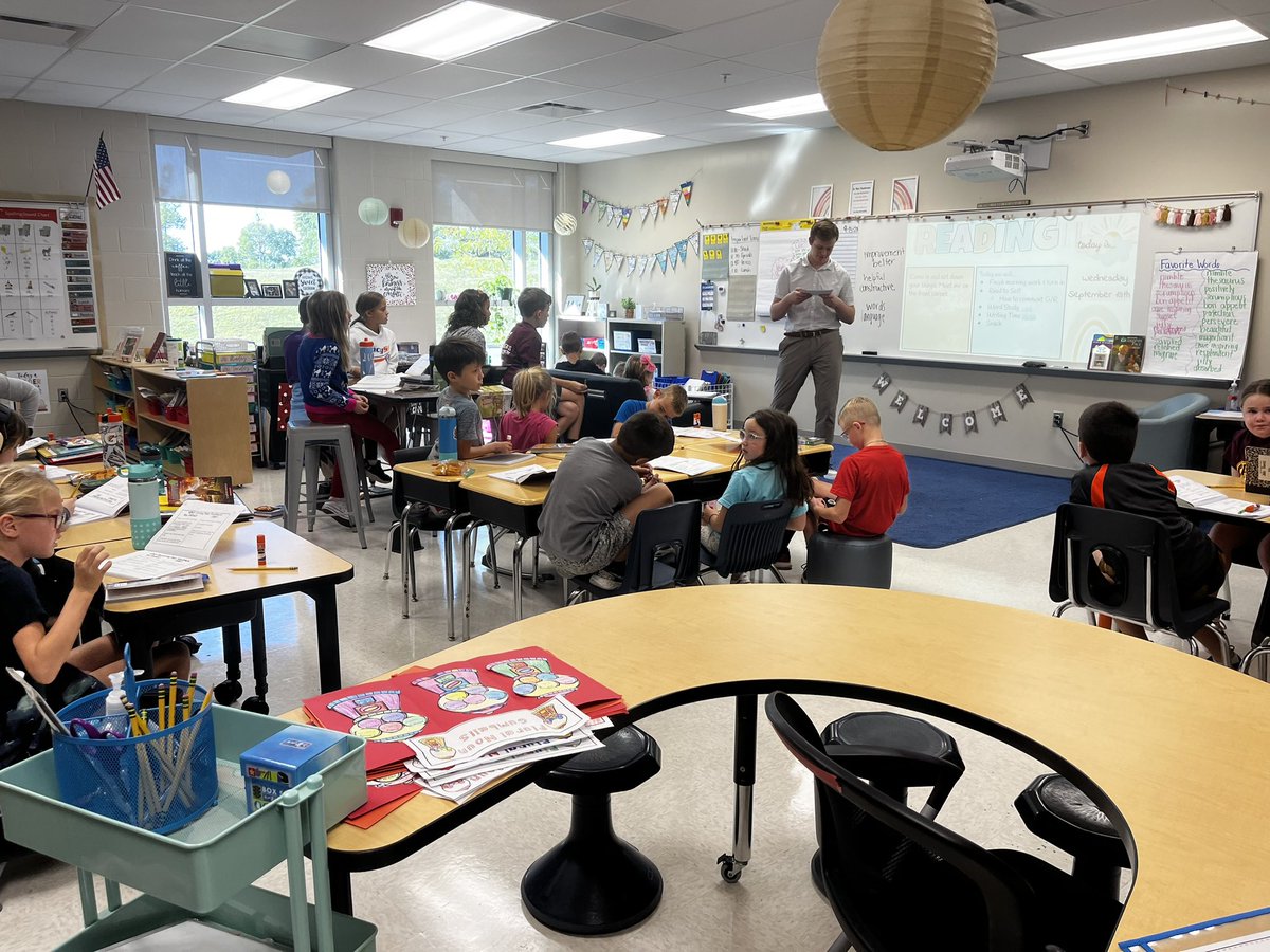 We loved having our <a href="/TurpinTPA/">TurpinTPA</a> Keith help out in Reading today <a href="/WilsonElem/">Wilson Elementary</a> <a href="/FHSchools/">FHSD</a> ! Thanks a lot for your great work with kids!