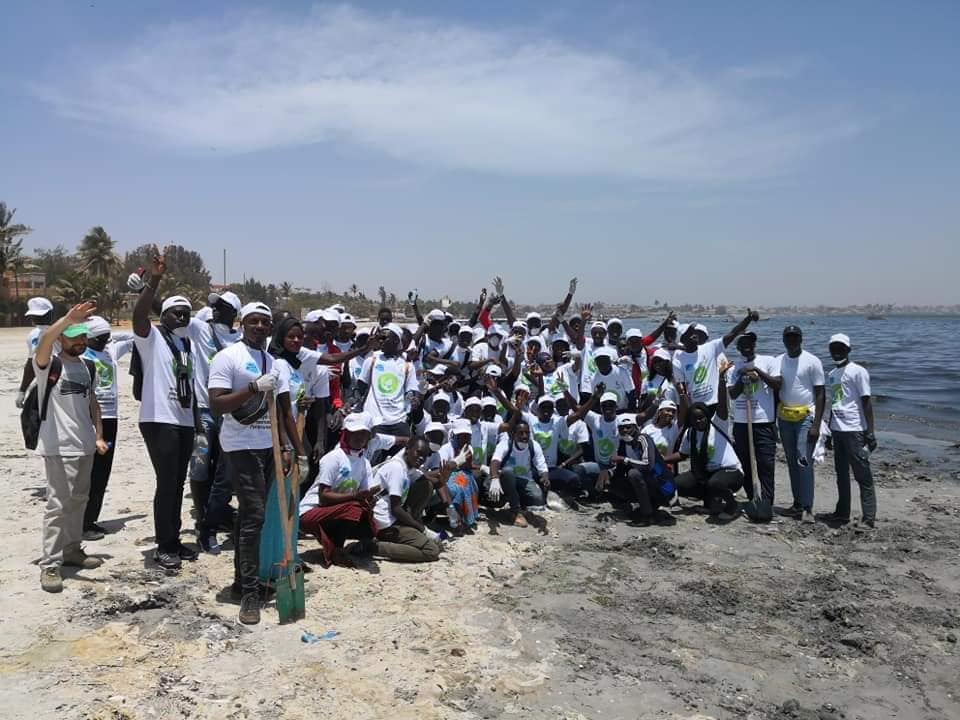 Baiedehann's tweet photo. Jadis parmi les plus belles #baies d’Afrique, voici ce qu’il en est aujourd’hui de la baie de Hann #cleanupDay rendez ce samedi 16 septembre 2023 #tableauferaille @SuisseSenegal @AmbCanSenegal @PLauSenegal @FranceoSenegal @ICCCAD #baiedehann @msydaily https://t.co/PbN1I1Fm4K