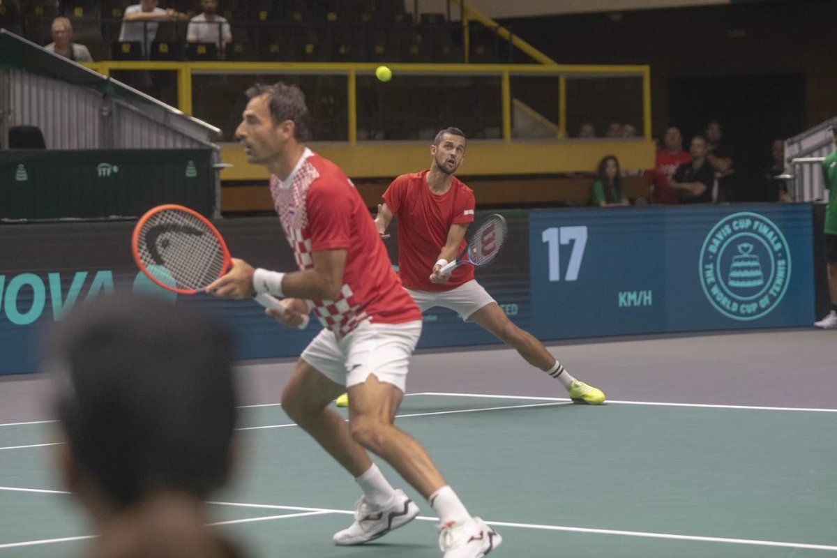 hts_sluzbeni's tweet image. Hrvatska je izgubila od SAD-a u prvom ovotjednom nastupu na turniru @DavisCup u Splitu. 🎾🇭🇷🇺🇸

Više na linku: bit.ly/3r5FKDV

📷: Mario Ćužić/HTS

#Dodig #Pavic #DavisCup #DavisCupFinals #HTS #IdemoHrvatska #Split #CroatiaFullOfLife #HEP #JANAF #Cetina #SIXT