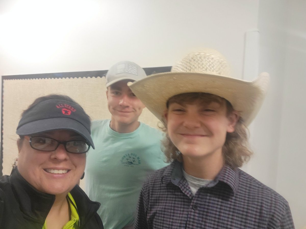 GMS304's tweet photo. Country vs Country Club to celebrate HOCO this week.  Tomorrow is class color ORANGE for 8th grade. https://t.co/3s5Wj0BsWN