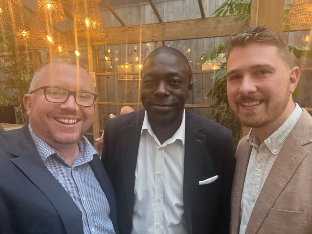 Mark Brown tweet media