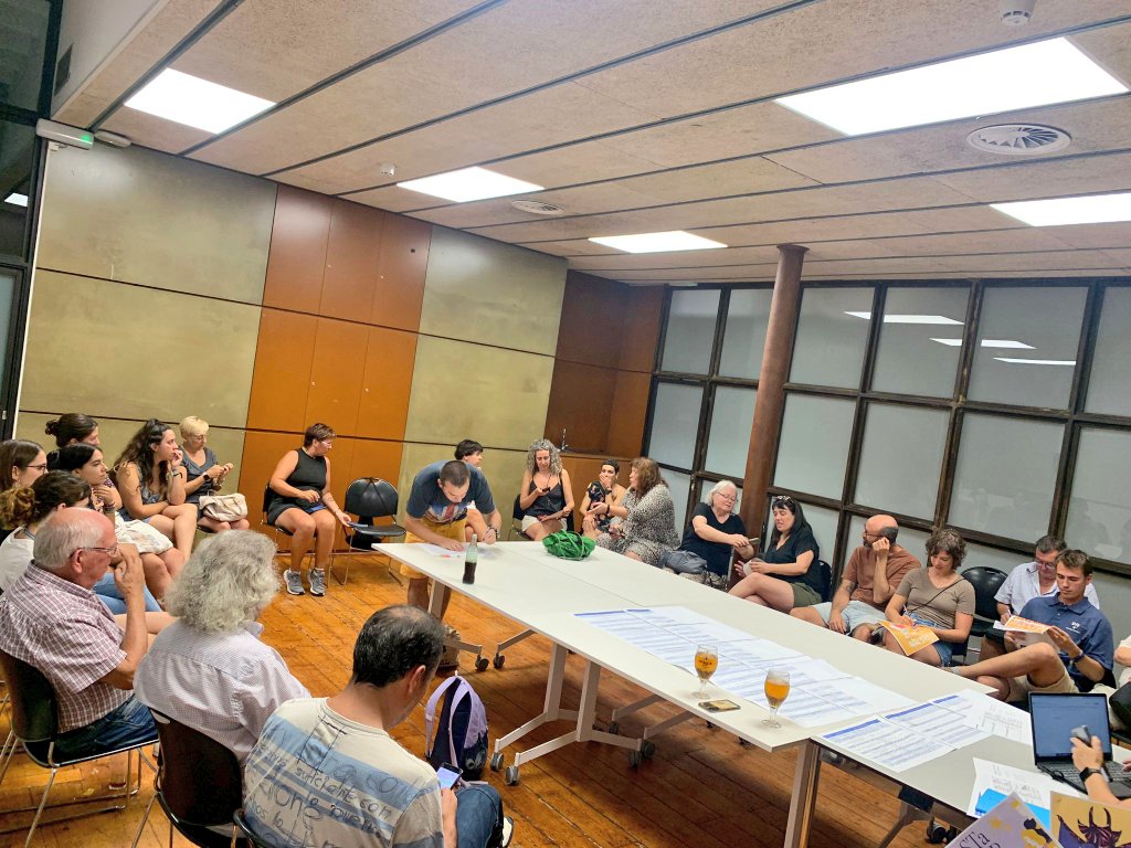 Reunió de la Comissió de Festa Major.
Falten set setmanes 💥