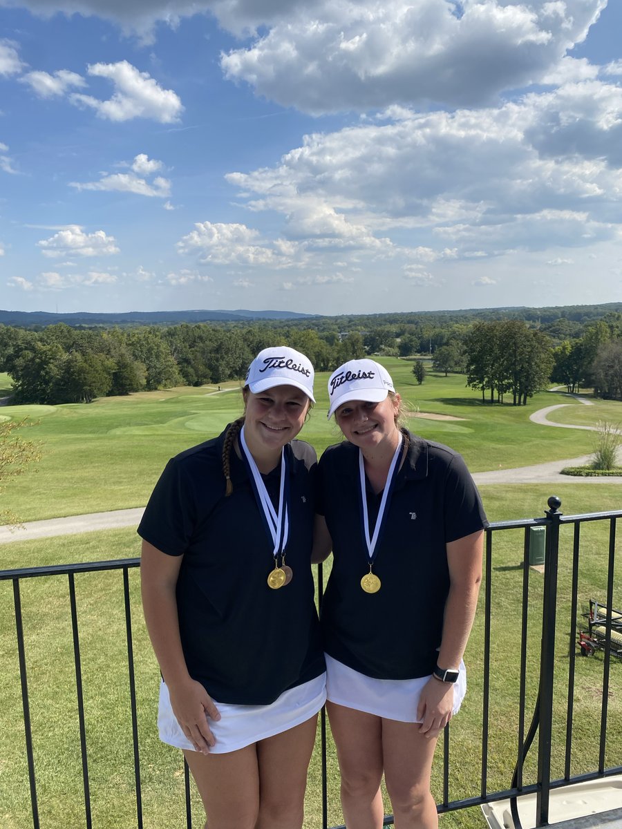 DuchesneHS's tweet photo. Congrats to Juniors Maddie Denker and Reagan Potts, who took 1st place in the best ball division today at the St. Pius Invitational!

#DHSPioneers #PioneerProud https://t.co/nx3iAs6rON
