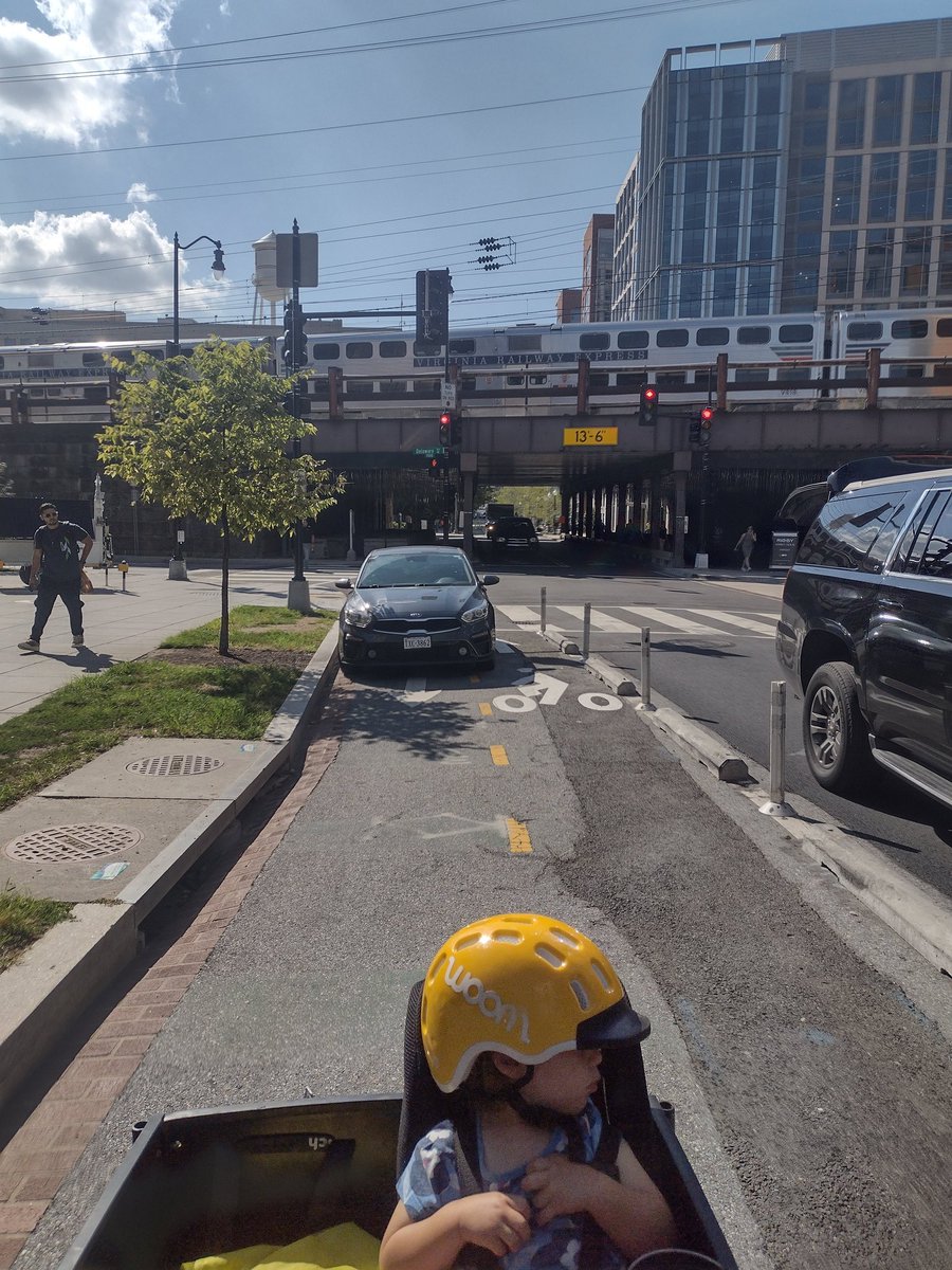 DCTrikeMom's tweet photo. New protection 3rd & M NE: Fantastic!! Thank you @DDOTDC!! #protectionworks
Still needed: Flexpost at 2nd to prevent this scary & frequent behavior in front of the REI
In other news: @bikeshopgirlcom I changed my mind. I would have gladly stickered this one #bikedc https://t.co/X2s3EVNbaN