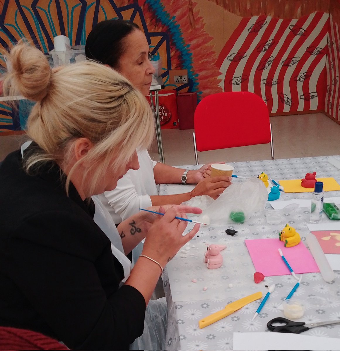 BeanstalkCIC's tweet photo. Cake fun at the MET today! A fab group of ladies crafting adorable sugar teddies &amp; an elephant 🐘. Missing our tent sessions already! Thanks for the memories. Excited for more cakey fun in 2024! x @s2tlancs @prestoncouncil @InCertainPlaces @UCLan https://t.co/CNDDQZBPIu
