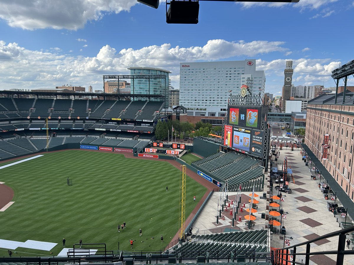 Today’s “Day After Pitching Old Man Walk” brought to you from the great Oriole Park at Camden Yards. Camden Yard was constructed of 60,000 concrete blocks and 556,000 red bricks! Music Selection: <a href="/NEEDTOBREATHE/">NEEDTOBREATHE</a> radio on <a href="/pandoramusic/">Pandora</a> 
@Jack9Flaherty on the mound in the background