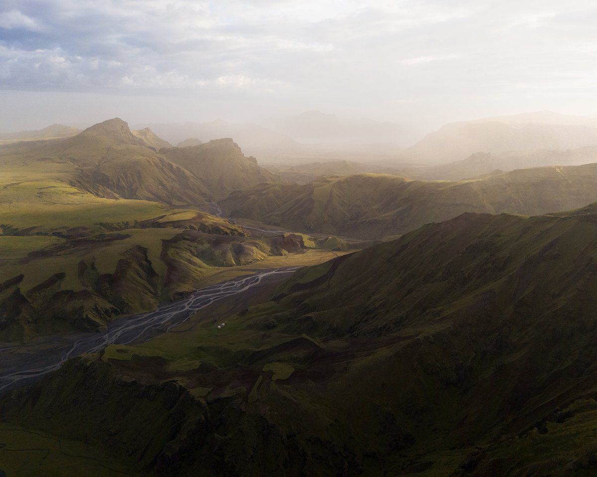 An image from tonight's video. If you haven't seen any instalments, I drove my van from the UK to Iceland. Great adventure. youtu.be/Bs8iehKmU4U?si…