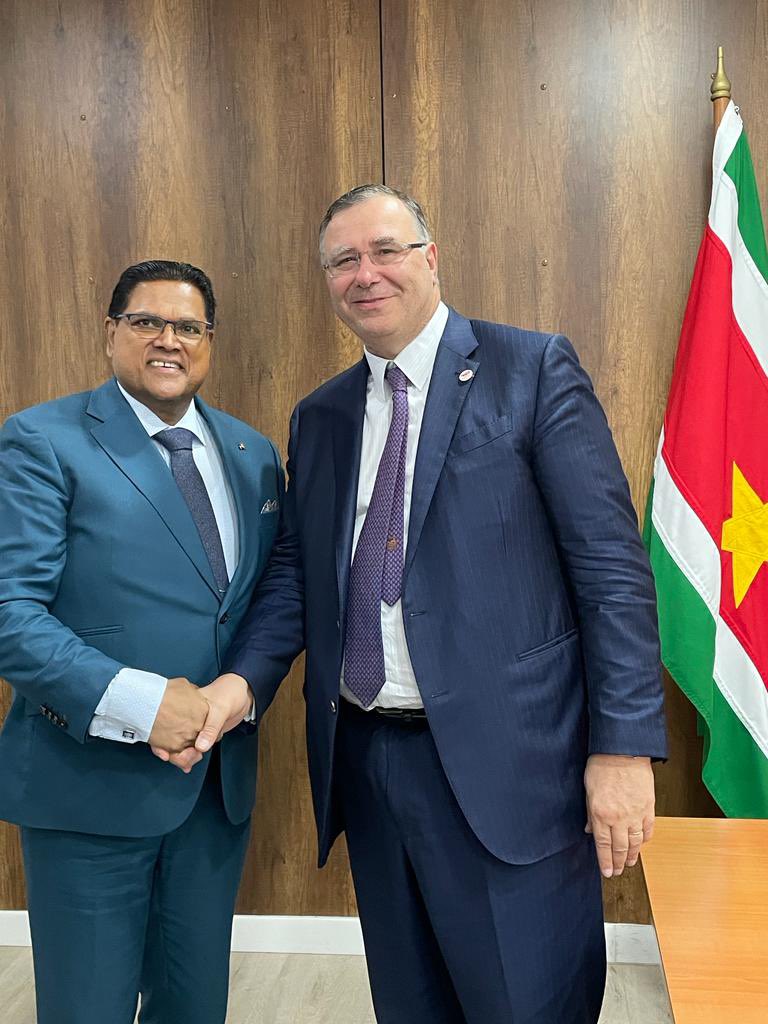🇸🇷🇫🇷 Happy to be with President #Santokhi of #Suriname to launch today a major step towards the #development of the petroleum resources of the country. This major oil project is in line with our strategy of developing low cost &amp; low emissions oil that will definitely contribute