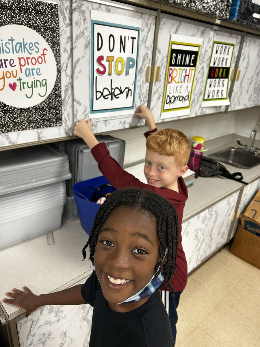 Samantha Roberts tweet media