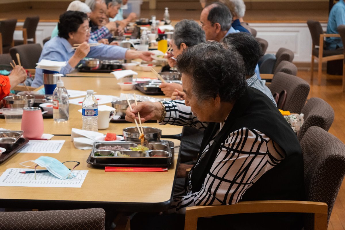 PASSi_us's tweet photo. At PASSi, we always focus on providing nutritious, dietitian approved, culturally-attuned meals for our seniors.

Today at Jubilee Center, our seniors had some steamed pork, seasoned spinach, cabbage, kimchi, and a spicy tofu soup for lunch. 

Here are some photos! https://t.co/9pkmhMYiXU