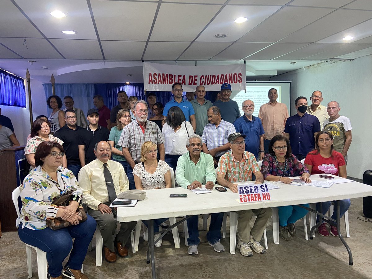 francescadiazm's tweet photo. #Guayana| Asamblea de Ciudadanos desarrolló este miércoles una rueda de prensa para alertar que el sistema de cobro de @fospuca en Caroní violenta la nueva Ley de Armonización Tributaria https://t.co/AbJ3mN0h2j