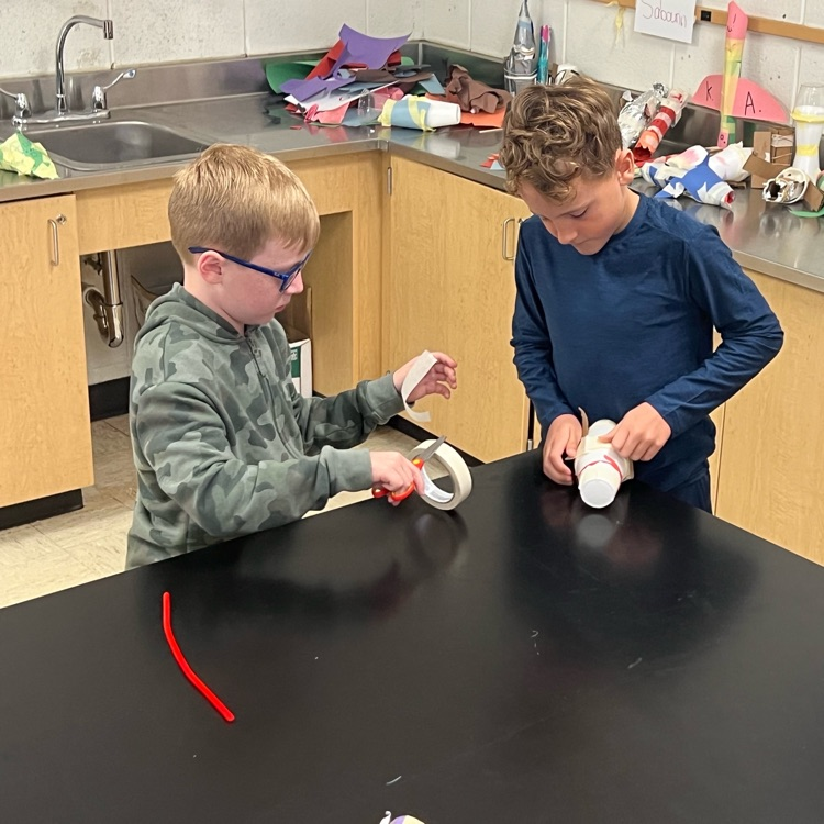 LFCSBlueDevils's tweet photo. 💙🚀🤍Students in Mr. Rohen's 3rd grade STEM classes have been learning about the design process and have created their own rockets. Today they tested the rockets outside! Students have been collaborating, sharing ideas, and learning how to work with one another.🤍🚀💙
#LFLeads https://t.co/QyLipEBKaO