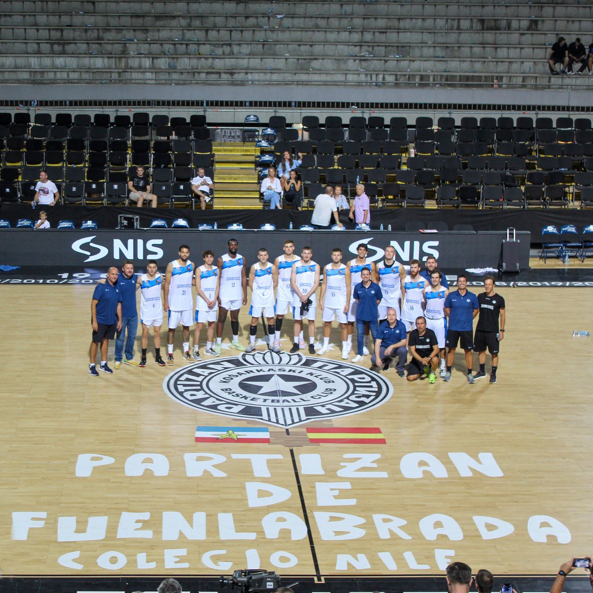 BFuenlabrada's tweet photo. Hay imágenes que se te quedan grabadas para siempre. 
De hoy nos llevamos unas cuantas en el 💙🖤

#PartizandeFuenlabrada
#FuenlADN #MiFuenla https://t.co/kycekeObYi