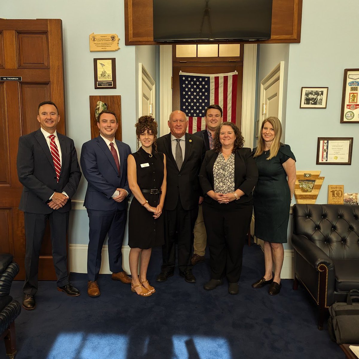 We’re in Washington DC with nearly 100 @FeedingAmerica partners from across the country. Together, we’re urging Congress to pass a #FarmBill that strengthens critical federal programs that help people keep food on the table & supports farmers. #FarmBillFlyIn #HungerActionMonth