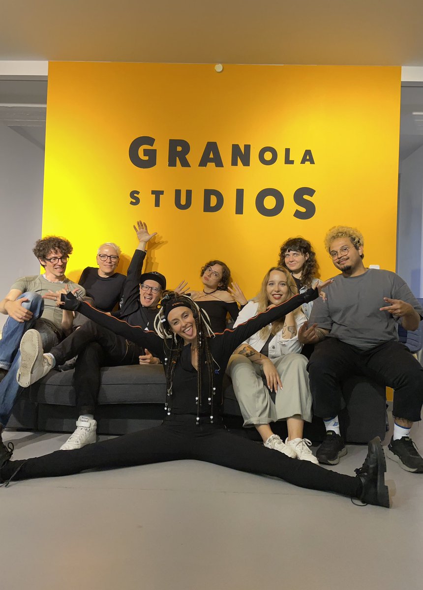 Thank you <a href="/AlinaPash/">Alina Pash</a> and crew for sharing this moment with us. The gamers and listeners had a great time. 🙌🎮

We still dancing and vibing non stop. Please check out Alina Pashs music and videos. 👀 We still cannot believe our eyes and ears! 😍

#livemusic #game #pcgaming