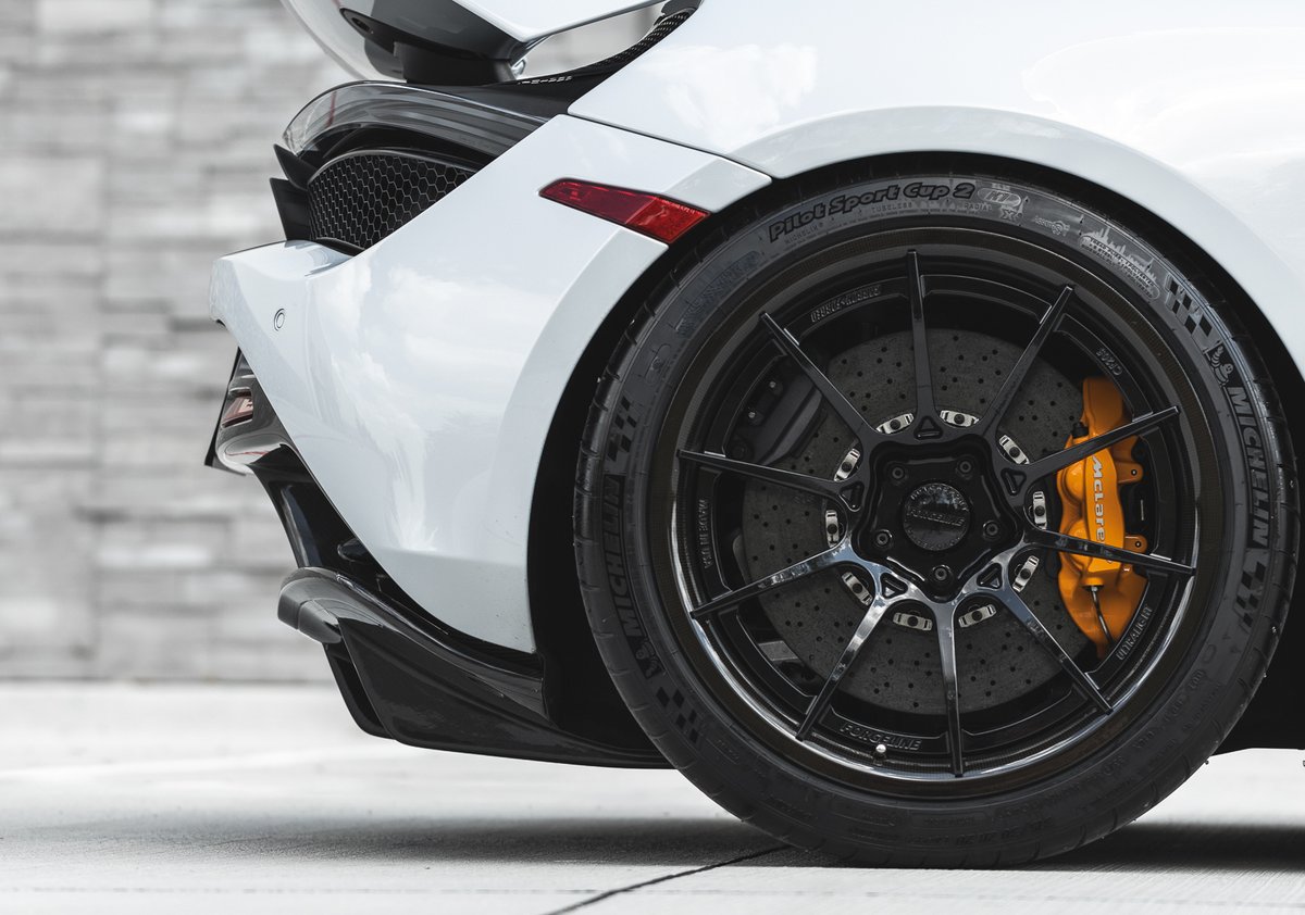 ForgelineWheels's tweet photo. Rocketship mode activated. #t1racedevelopment made sure Clay’s #mclaren #720s is ready for takeoff on #forgeline #carbonforged #CF205! https://t.co/W5Jnw6NUmQ https://t.co/DG3e5lHtsB