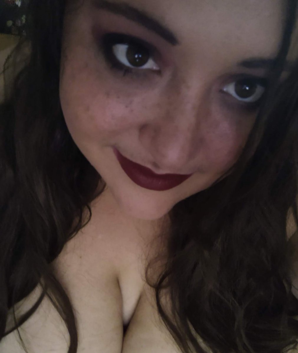 GodessCurvyFeet's tweet photo. I'm ready to make fun of your tiny dick 🤏 on my OnlyFans,who knows you might surprise me but I doubt it 🤣
🥵🥵🥵
https://t.co/psRzi1IX34
#findom #onlyfans #finsub #paypig #humiliation #findomgoddess #brat #bitch #curvy #moneyslave https://t.co/f1ii5iWftv